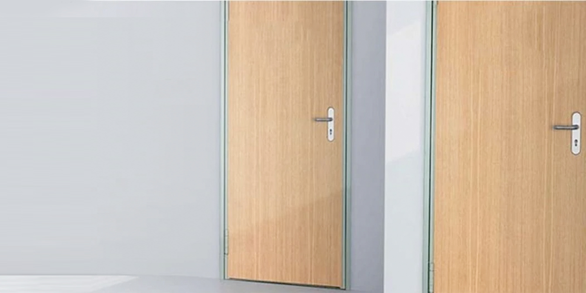 Puertas de acero <br> Multiusos Plus/Sanitarias